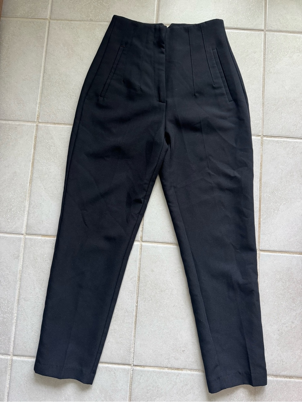XS Zara Black Ankle Length Trousers in Black